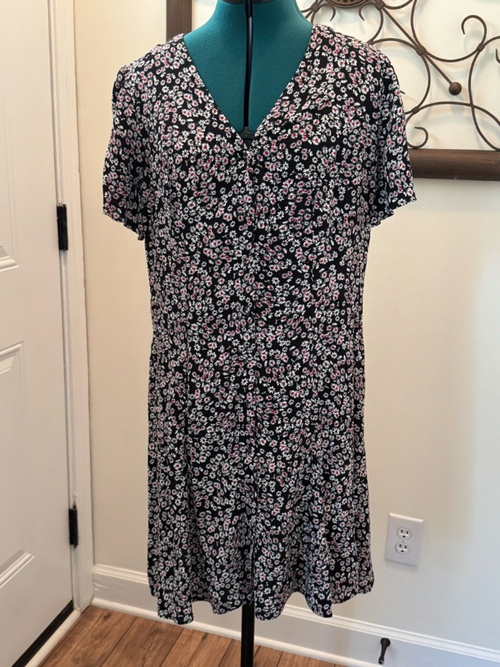 Madewell Black Daisy & Ladybug Dress Sz 14 NWOT